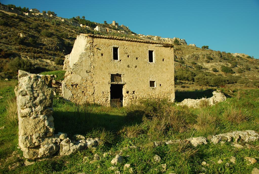 Hotel Experience Il Paesino Licodia Eubea Exteriér fotografie